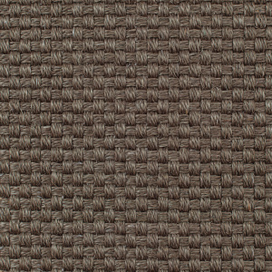 Moquette Bahia marron en sisal, texture épaisse et nuances naturelles