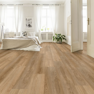 Lame vinyle clipsable - Gerflor R55 Lock+ Acoustic - Woody medium dans une chambre lumineuse aux tonalités naturelles