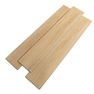 Lame vinyle - Gerflor Senso Clic 3 - Scandinav medium révélant les variations de teinte et de veinage entre les lames