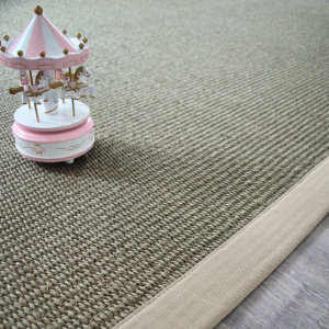 Tapis Sisal Quintana grège ganse coton grège