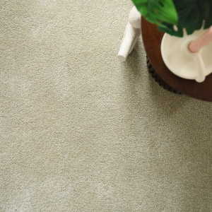 Moquette chambre ou salon Select Vert tilleul avec surface souple et aspect naturel