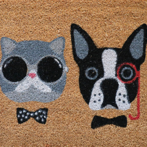 Paillasson en coco Chat et Chien utilisé dans une entrée, hauteur de fibres 15 mm, dossier PVC, paillasson résistant au grattage