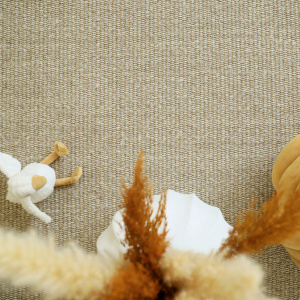 Tapis sur mesure en sisal naturel Terralys Chanvre fibres végétales dans une ambiance déco chaleureuse