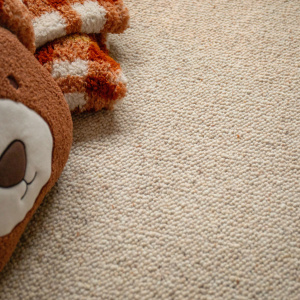 Moquette pure laine vierge bouclée Latoon grège – douceur et confort naturel