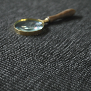 Tapis intérieur / extérieur Nusa gris ardoise ganse noire - vue de près