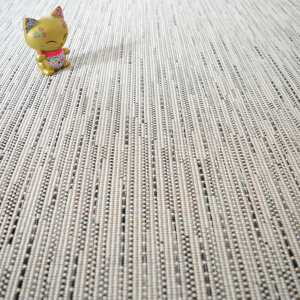 Moquette tissé plat Bornéo Blanc avec effet de profondeur et texture linéaire en fibres polypropylène