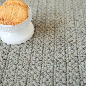 Tapis en laine et polyester - Tricot - Gris clair - gros plan