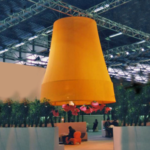 Coton gratté ignifugé couleur jaune safran pour habillage de structure événementielle