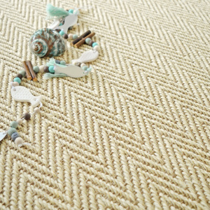 Tapis sur mesure Sisal Maya Chevron blanchi - gros plan
