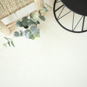 Moquette douce Touch Blanc crème, surface moelleuse et confortable