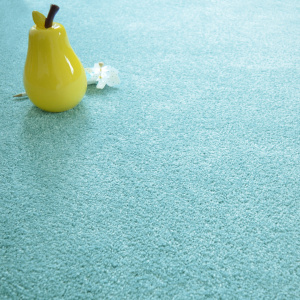 Tapis sur mesure Manège Velours bleu caraïbe - vue de près