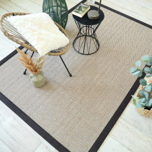 Tapis sisal Maya chevron beige finition brun chiné