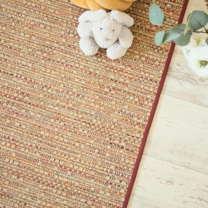 Tapis extérieur et intérieur tissé plat Bornéo multicolor finition bordeaux - vue de haut