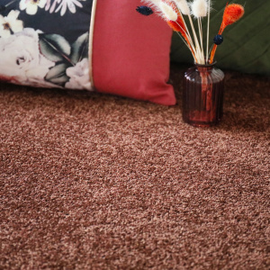 Revêtement de sol moquette Lumicolor marron auburn détail du velours textile
