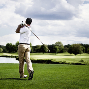 Gazon synthétique sportif Putting Green 13 mm conçu pour la performance et la durabilité