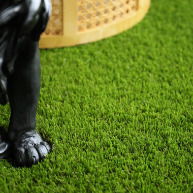 Gazon Lodge 40mm en pose décorative, fibres variées et résistance à l’arrachement