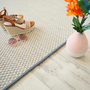 Tapis extérieur et intérieur tissé plat Sumatra silver multicolor finition gris ardoise - salon