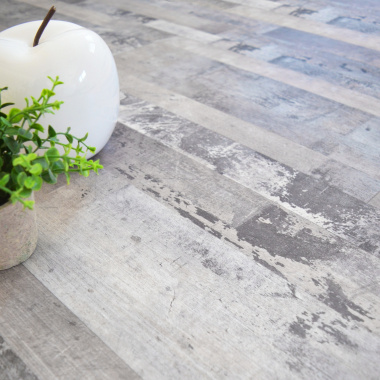 Lame sol vinyle rigide Performance - Clic 5G - Bois Vintage Blanchi - vue de près