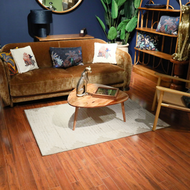 Tapis de salon en matière recyclée Ode à la vie beige et crème - salon