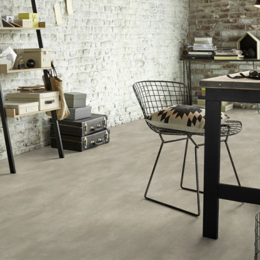 Bureau déco industrielle avec Sol PVC Premium - Béton ciré lissé - Gris