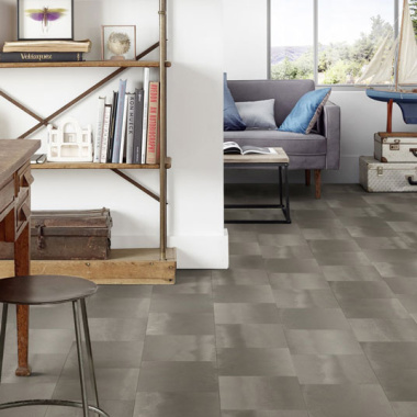 Sol PVC Best - Motif carrelage rectangulaire - Béton marron foncé - Salon