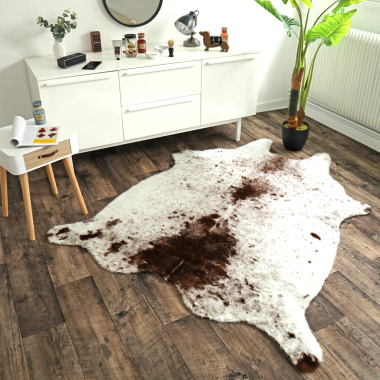 Tapis peau de bête - Imitation vache tachetée claire - Marron et blanc - Ambiance Salon