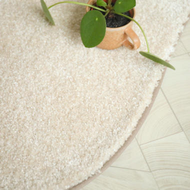 Tapis contemporain de forme organique - Influence - Beige clair - gros plan