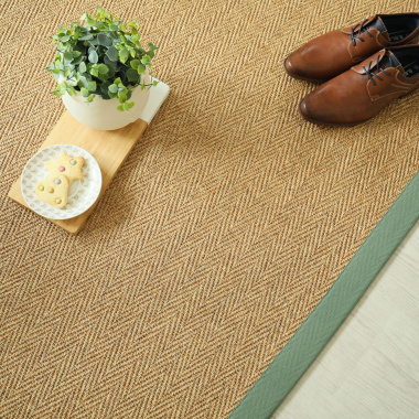 Tapis Sisal Veracruz - Chevron - Ecru - ganse coton vert olive - vue de haut