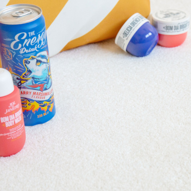 Tapis sur mesure ultra doux Kawaii - Blanc doux associé à une décoration aux couleurs vives