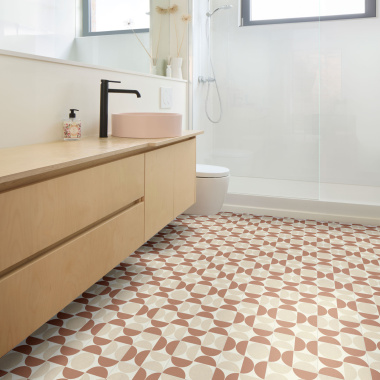 Tapis sur mesure vinyle - Atelier Bauhaus - Terracotta dans une salle de bain moderne
