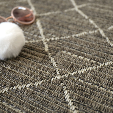 Tapis Salon / Terrasse - Scandinave - Marron foncé - gros plan