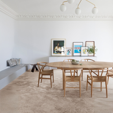 Tapis sur mesure Lumicolor marron tendre économique pour salle à manger design