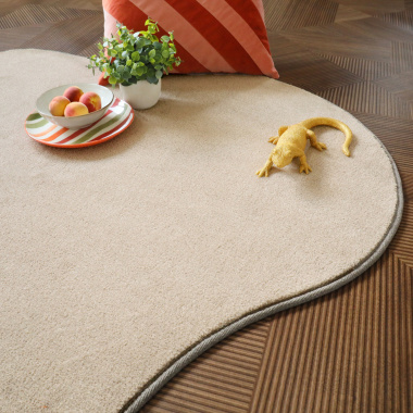 Tapis en matière recyclée de forme organique - Re-cycle - Beige - salon