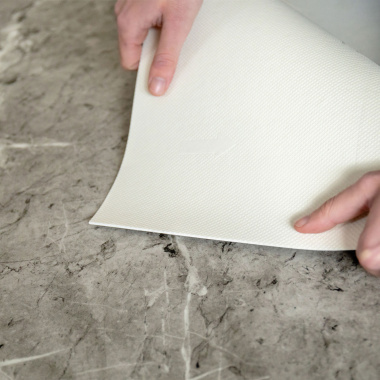 Lino effet marbre, dossier épais pour isolation thermique et acoustique renforcée