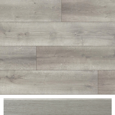 Plinthe décor gris coordonnée à un parquet KronoSwiss pour un rendu harmonieux
