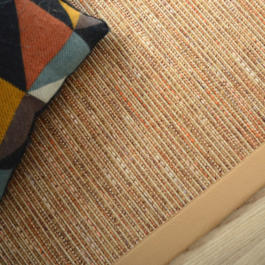 Tapis tissé plat Bornéo nature ganse coton café au lait - Vue de haut
