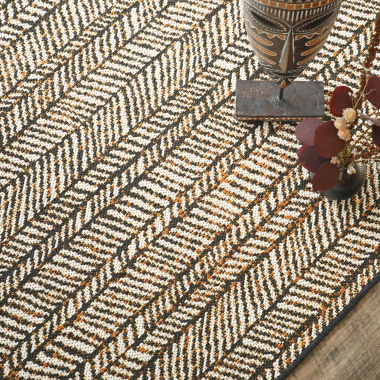 Tapis d'extérieur ou de salon - Motifs graphiques - Noir, crème et terracotta - Tranche vue de haut