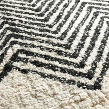 Tapis style Berbère avec franges - Arrow blanc cassé - gros plan