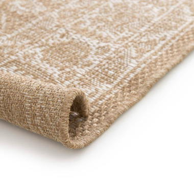 Tapis Naya beige et blanc aspect sisal, structure robuste et facile à entretenir