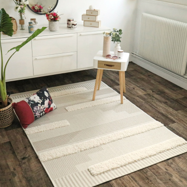 Tapis en relief géométrique - Salvador - Lignes écru et beige naturel - Ambiance salon