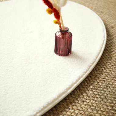 Tapis cœur blanc crème édition limité - gros plan