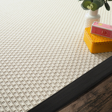 Tapis Natté Sumatra Blanc - Ganse Noire - Macro tranche