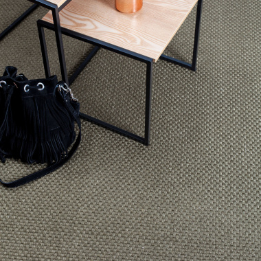 Tapis sur mesure sisal Bahia grège, un look naturel et graphique pour pièce de vie