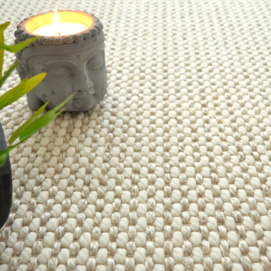 Tapis sur mesure Laine et Sisal Albury grosses boucles blanc crème - vue de près