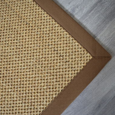 Tapis sisal Kidara chaume ganse brune - coin
