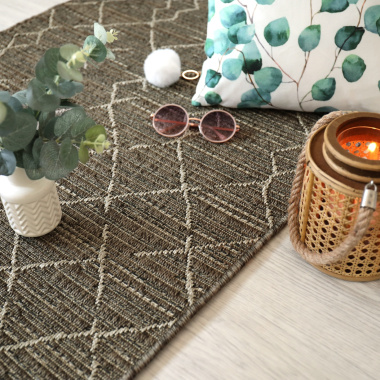 Tapis Salon / Terrasse - Scandinave - Marron foncé - Vue de loin
