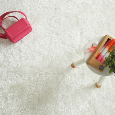 Tapis sur mesure Éclat shaggy blanc - gros plan