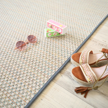 Tapis extérieur et intérieur tissé plat Sumatra silver multicolor finition gris ardoise - salon