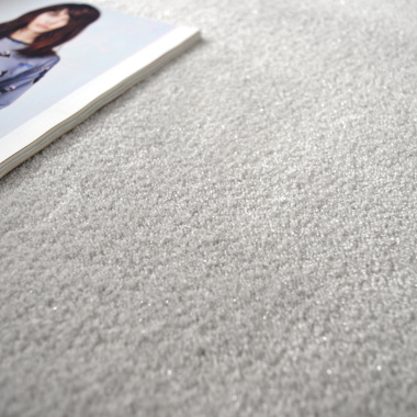 Tapis doux et moelleux Star gris aux reflets brillants et élégants