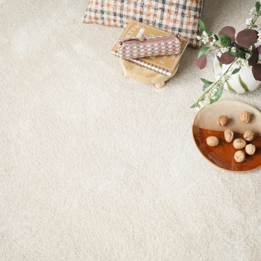 Tapis sur mesure doux poils longs - Touch beige clair - vue de loin